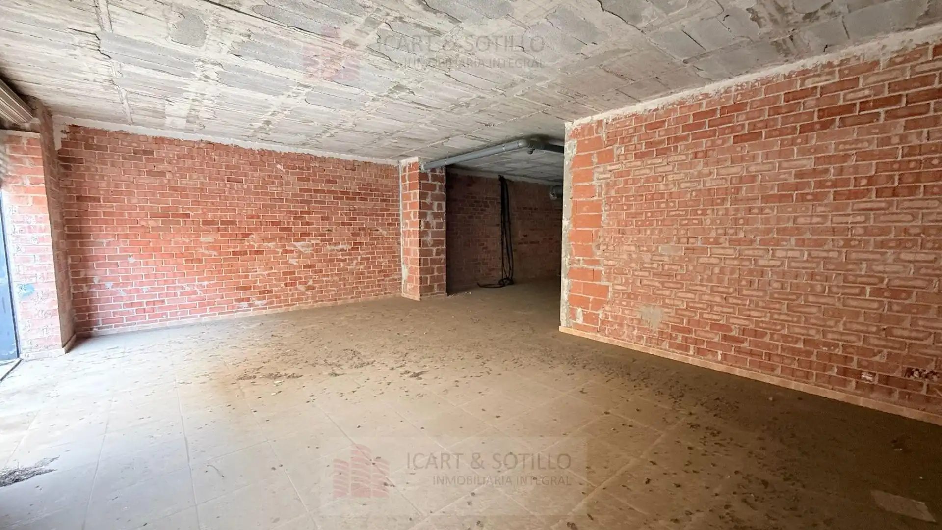 Local comercial en alquiler en Plaça Río Cuarto, imagen 3