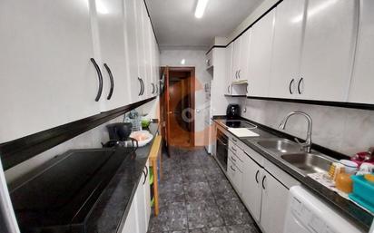 Küche von Wohnung zum verkauf in El Vendrell mit Klimaanlage, Terrasse und Balkon