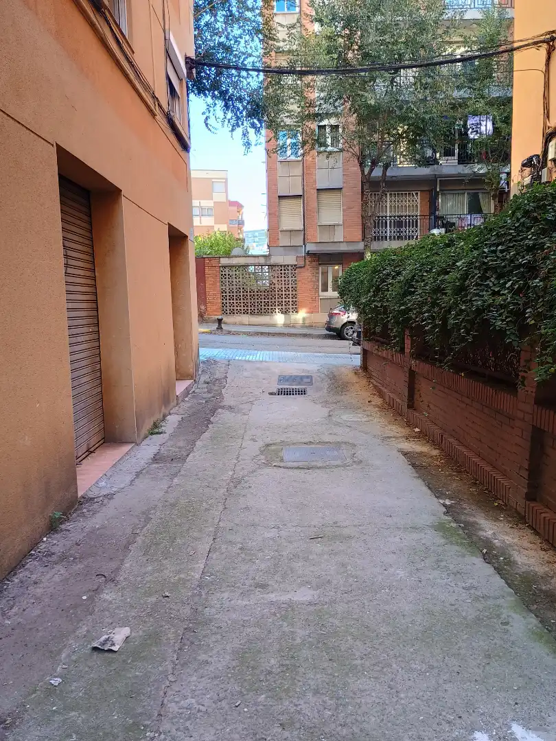 Local de lloguer a Carrer Joana Jugan, 3, Nou Eixample Nord