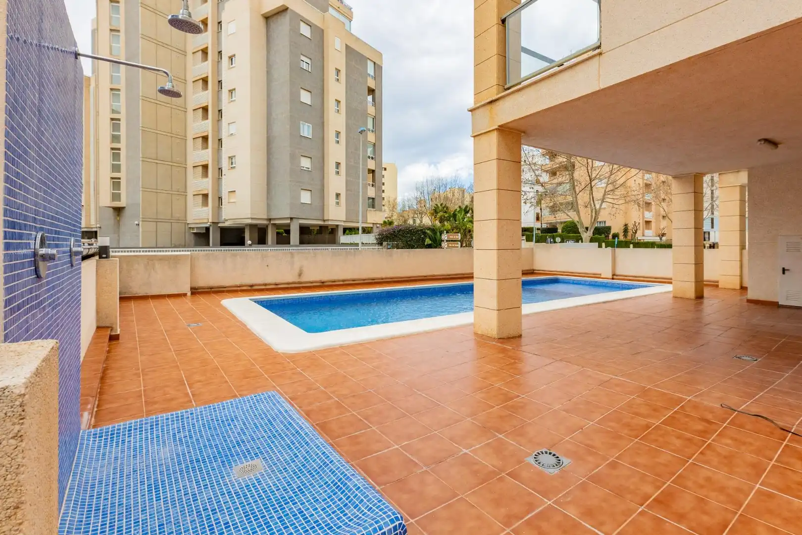 Piscina de Apartamento de alquiler en Calpe / Calp con Aire acondicionado, Parquet y Terraza