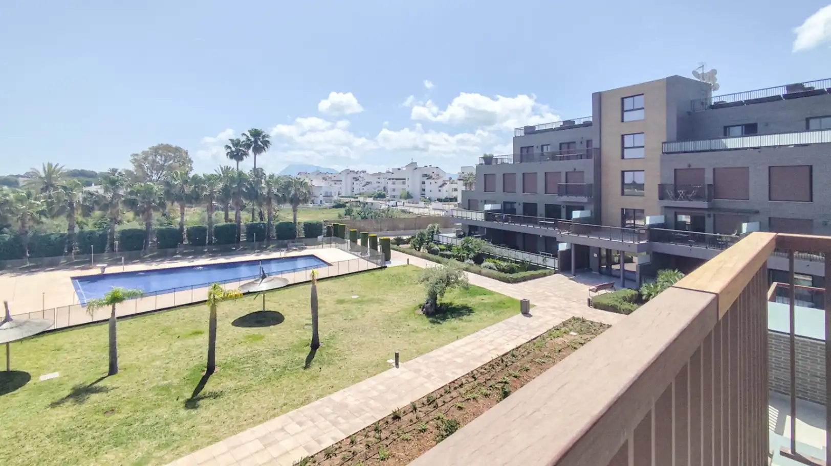 Terraza de Estudio en venta en Dénia con Aire acondicionado, Calefacción y Jardín privado