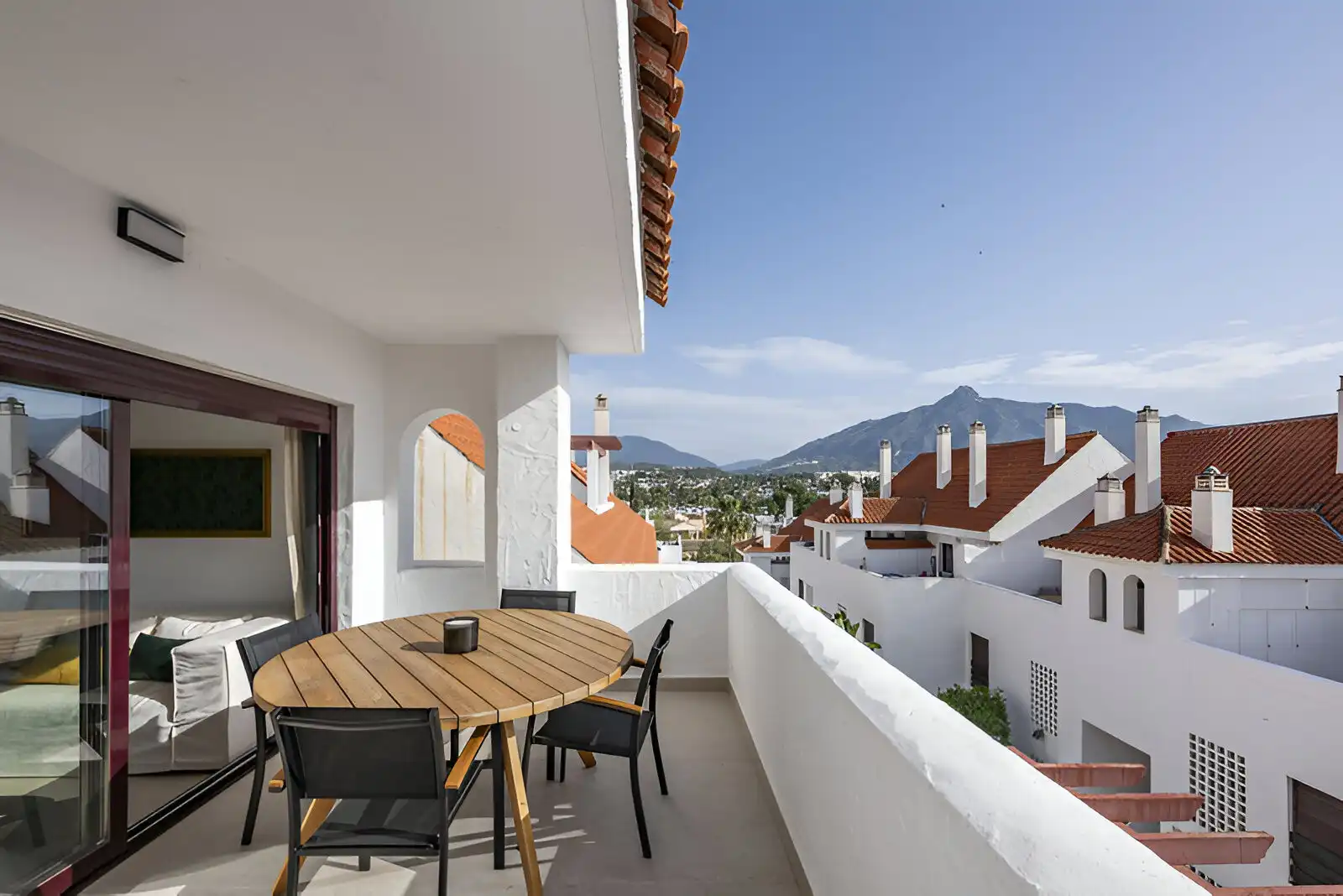 Mini appartamento con piscina in vendita a Nueva Andalucía