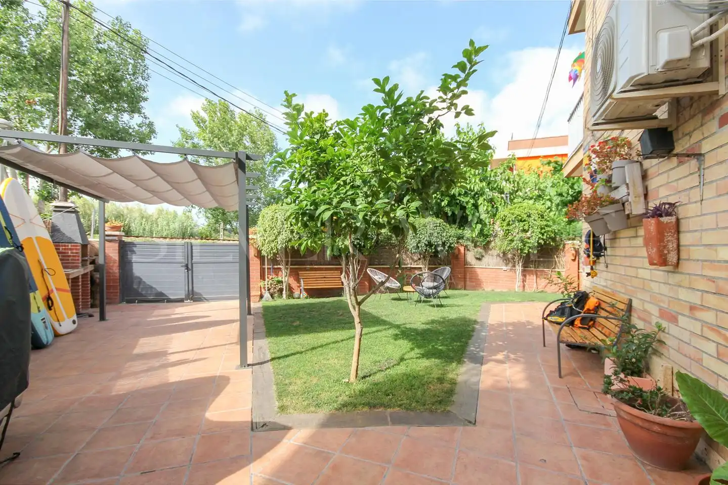 Terrace of Ground floor for sale in Vilanova i la Geltrú  with Air Conditioner, Private garden and Terrace