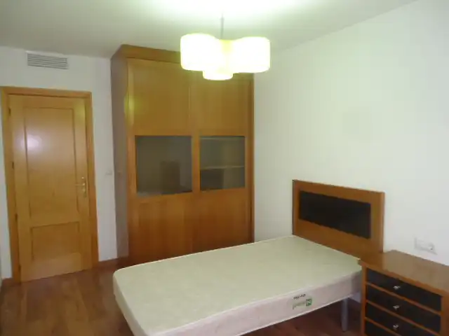 Schlafzimmer von Wohnungen zur Miete in Armilla mit Heizung und Möbliert