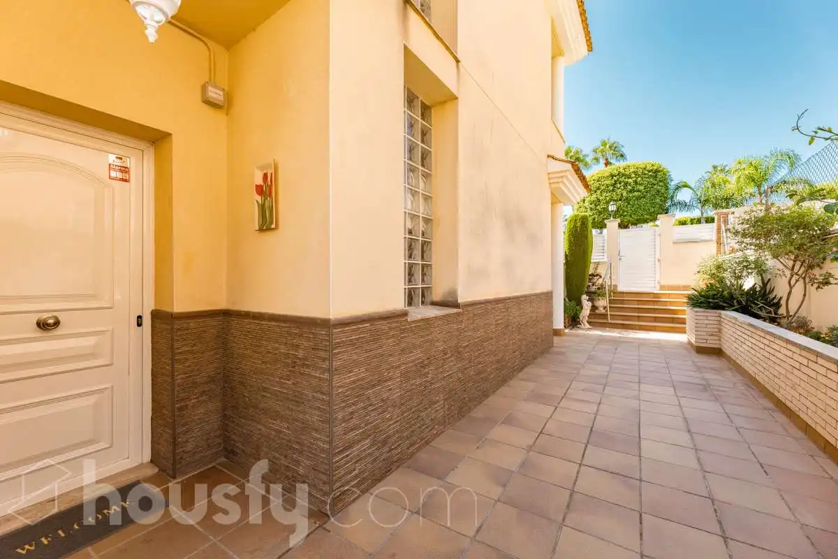 Vista exterior de Casa o chalet en venta en Calafell con Aire acondicionado, Calefacción y Jardín privado