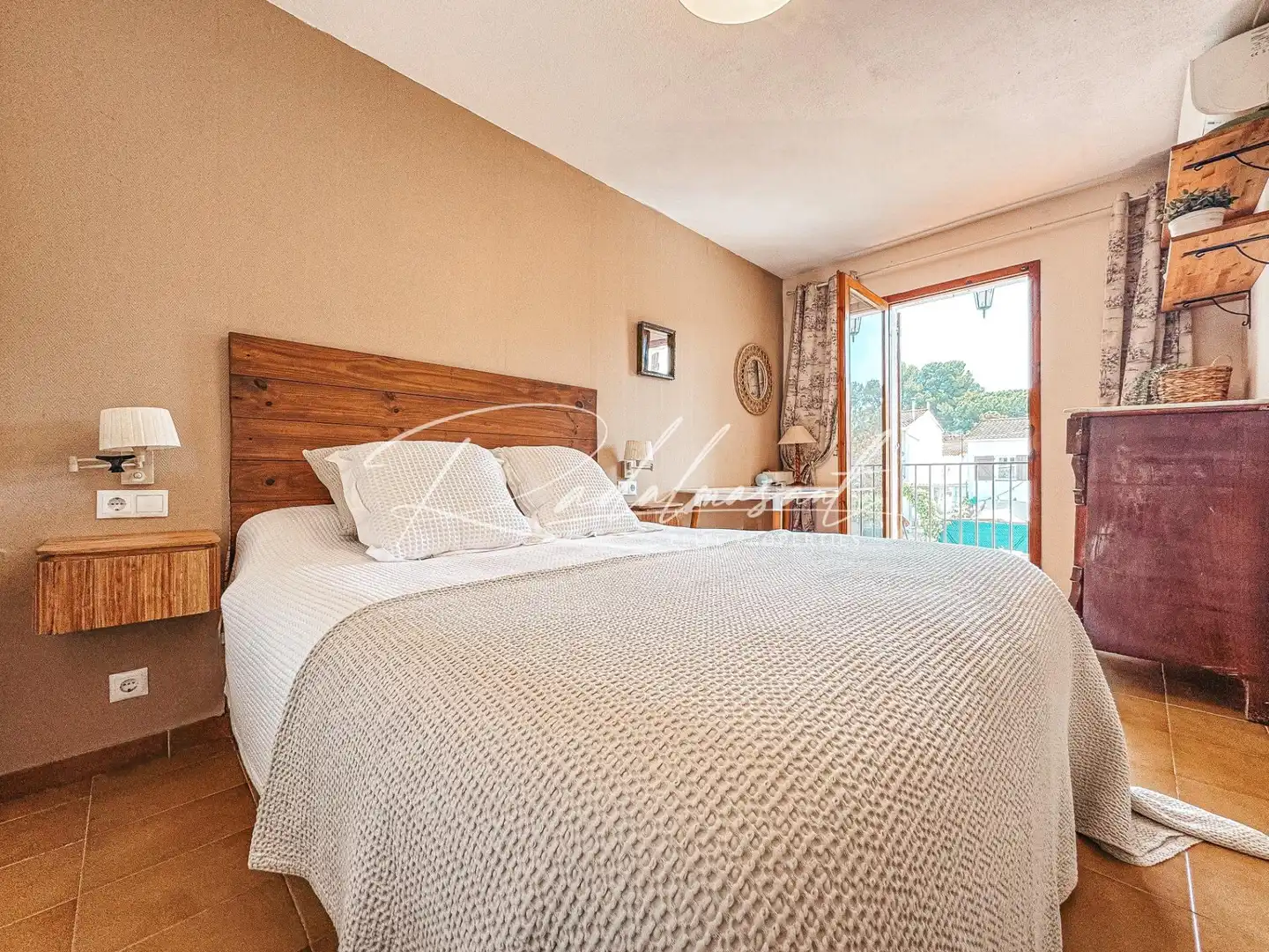 Dormitori de Casa o xalet en venda en Tarragona amb Aire condicionat, Calefacció i Jardí privat