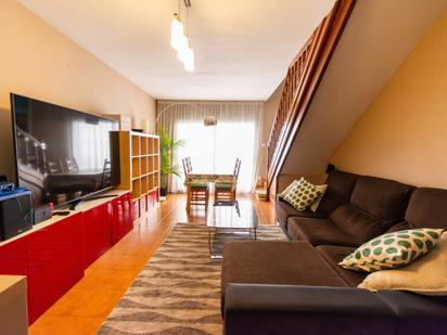 Living room of Attic for sale in L'Hospitalet de Llobregat  with Terrace and Balcony