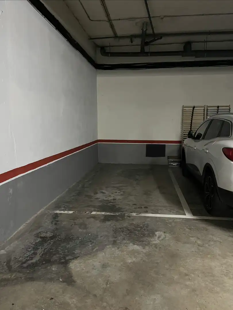 Parkplatz von Garage zur Miete in Barcelona