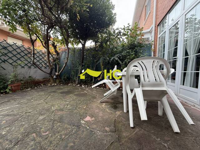 Casa adosada en Alquiler en Centro