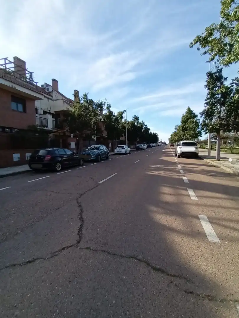 Vista exterior de Casa adosada en venta en Mérida con Aire acondicionado, Calefacción y Parquet