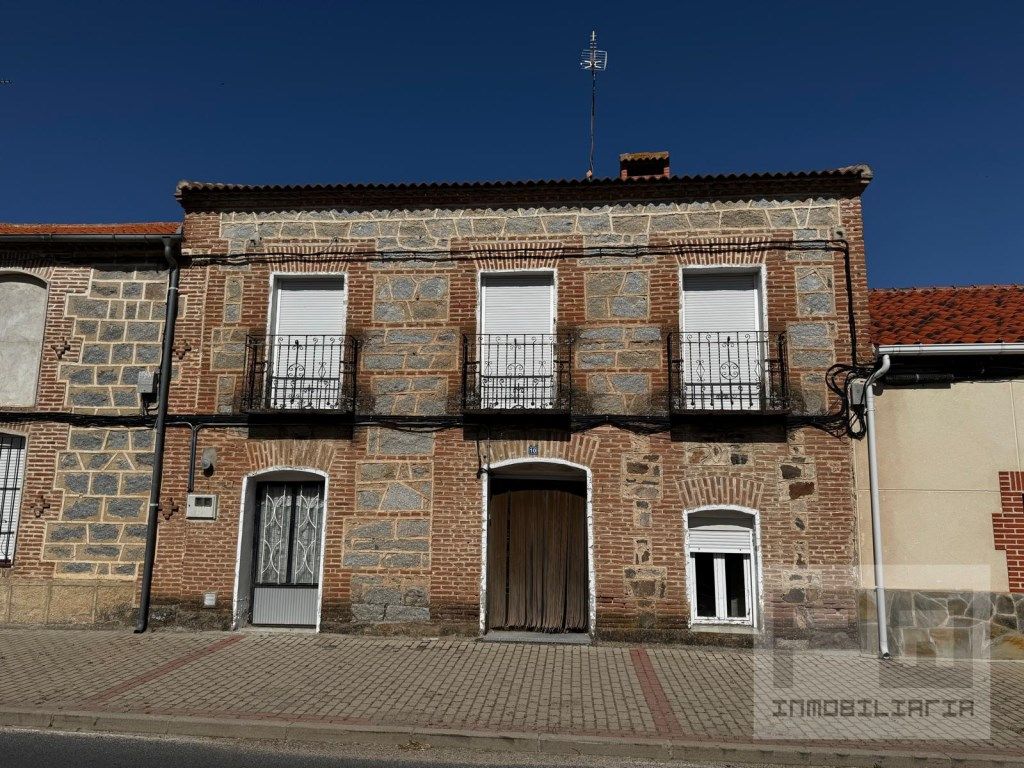 Exterior view of House or chalet for sale in Hernansancho