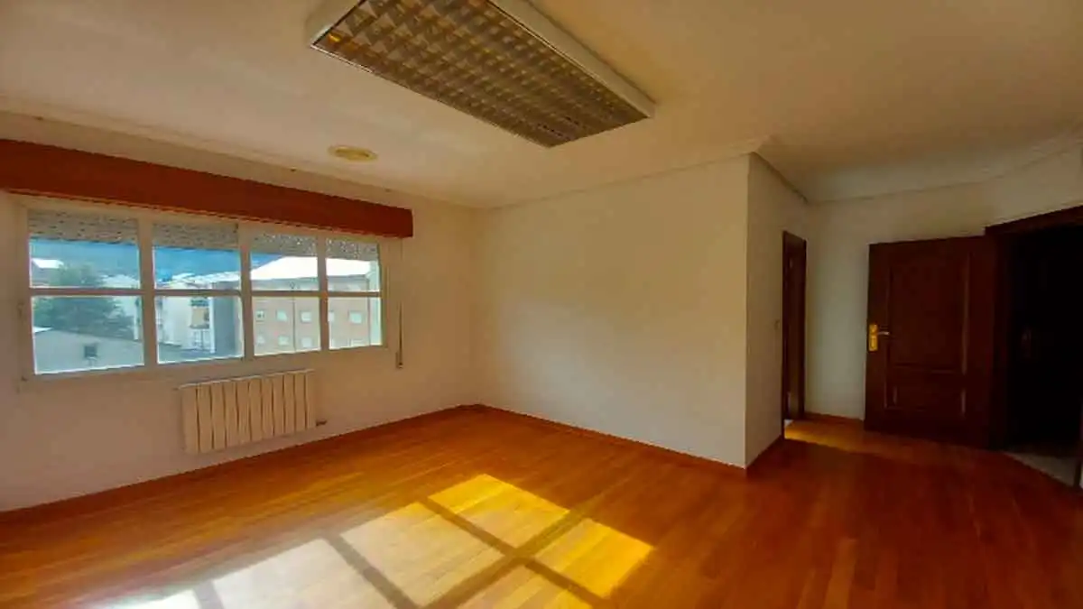 Piso en venta en ELOI RODRIGUEZ BARRIOS,Nº41,PL.3,PT.IZDA, 41, O Barco de Valdeorras