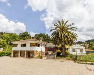 Vista exterior de Casa o xalet en venda en Candamo amb Terrassa