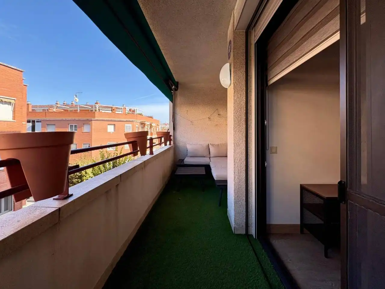 Flat with terrace to rent in Calle Tinent Coronel Sagués, imagen 16