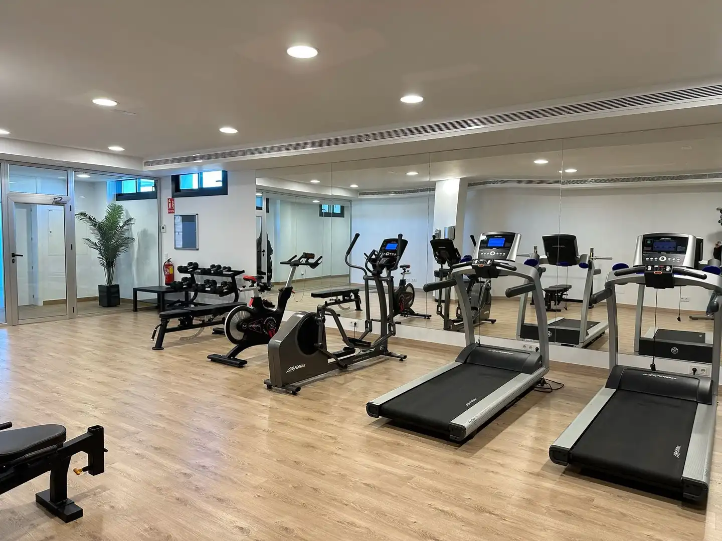 Planta baixa en venda en Marbella amb Aire condicionat, Terrassa i Traster