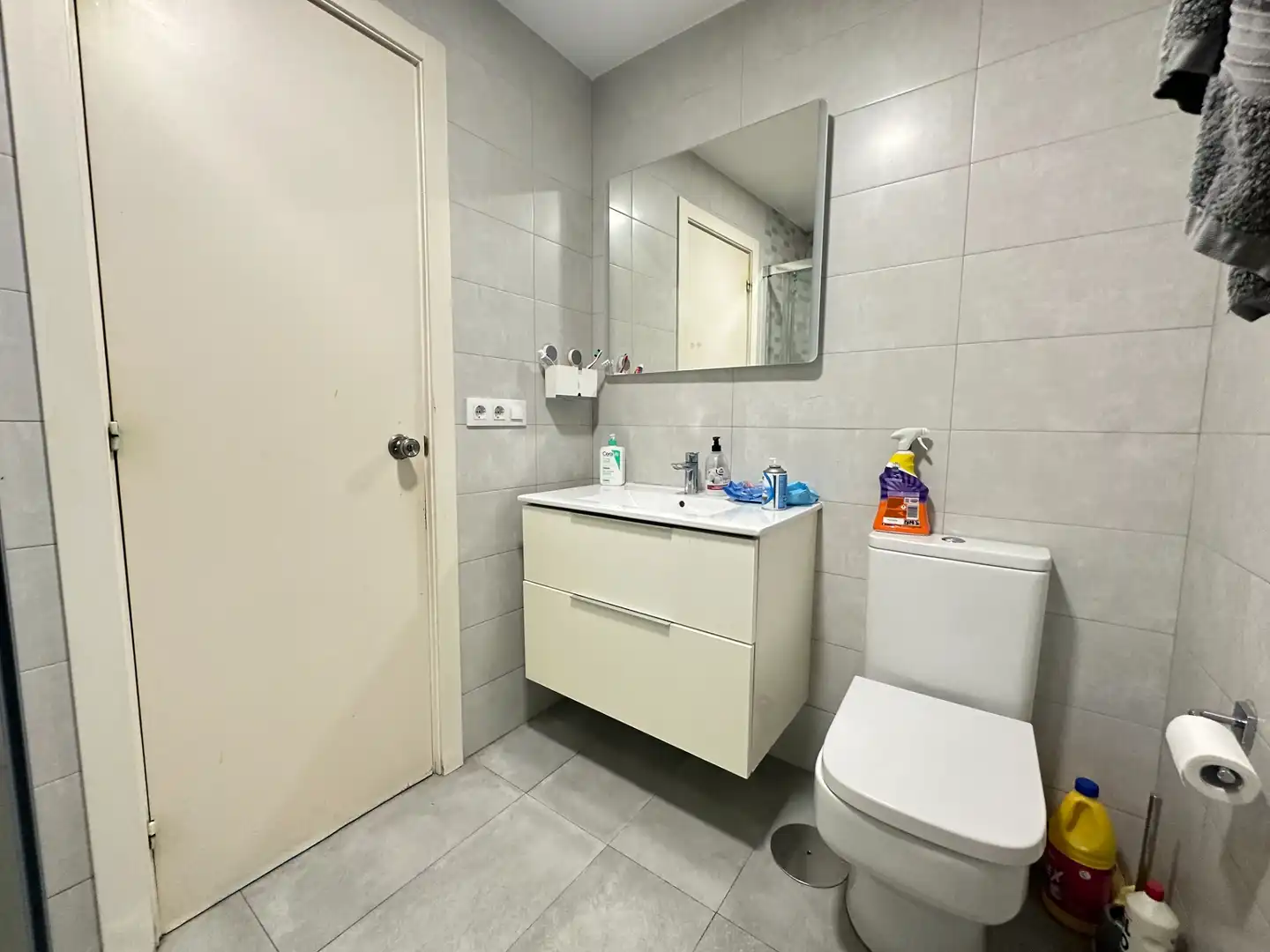 Badezimmer von Wohnung zum Verkauf in Santiago de Compostela  mit Heizung und Möbliert