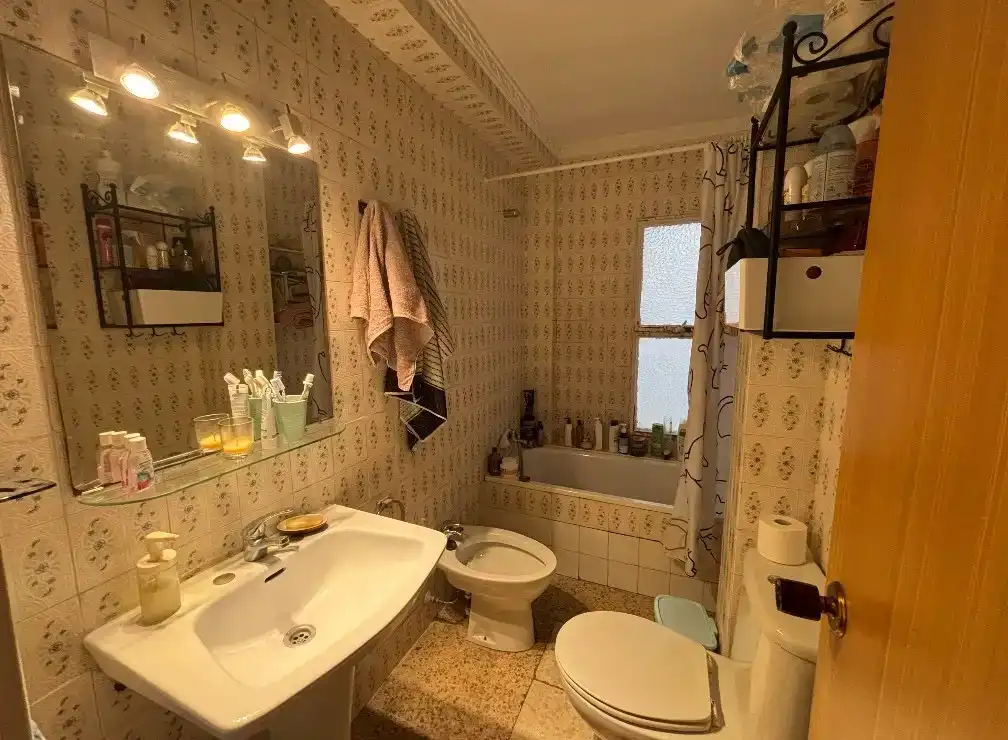 Badezimmer von Wohnung zur Miete in Murcia mit Möbliert