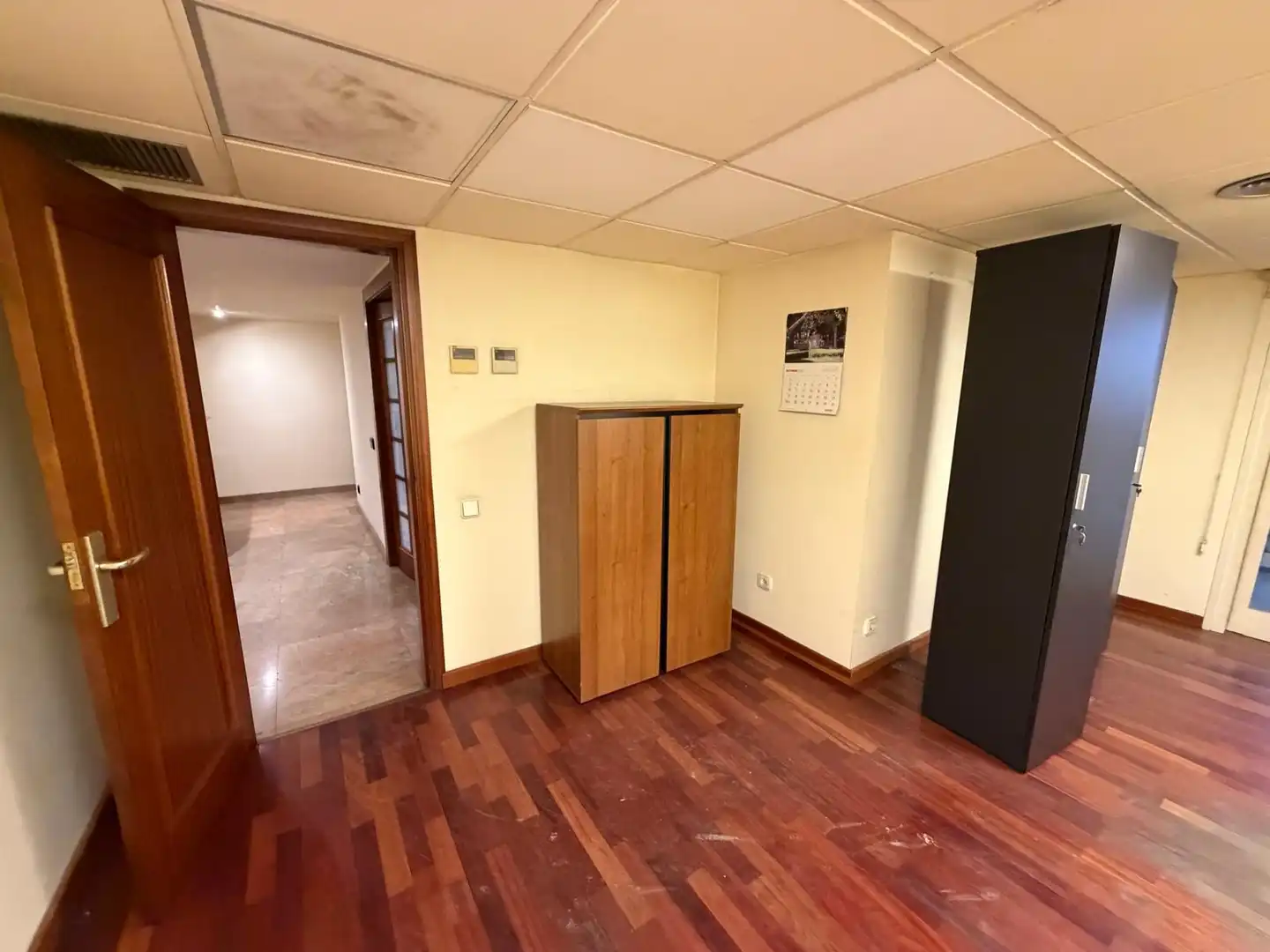 Office for rent in Girona  with Air Conditioner and Heating