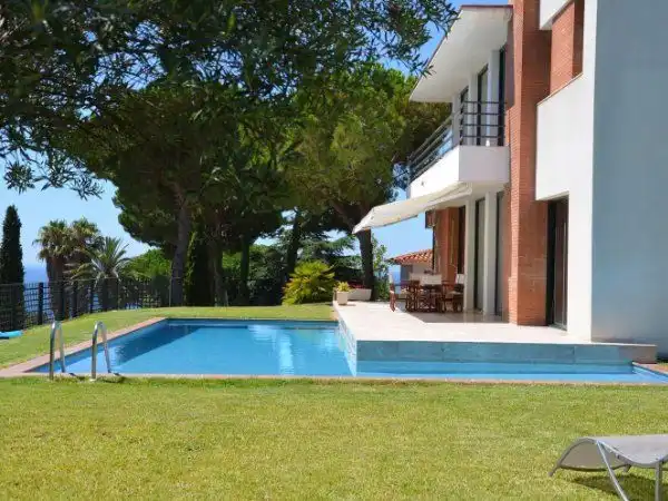 Casa o xalet de lloguer a Urbanitzacions