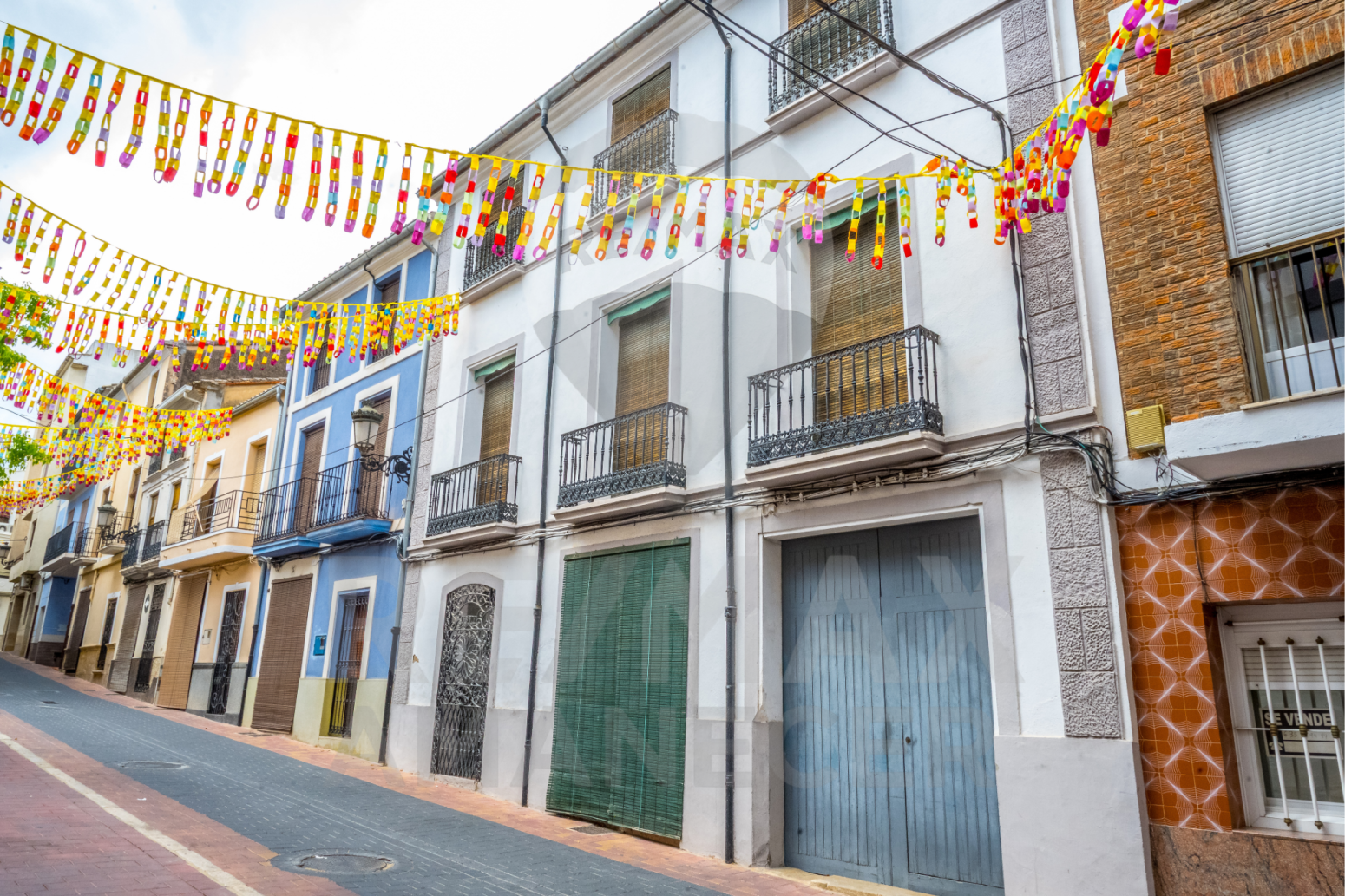 Vista exterior de Casa o xalet en venda en Enguera amb Terrassa