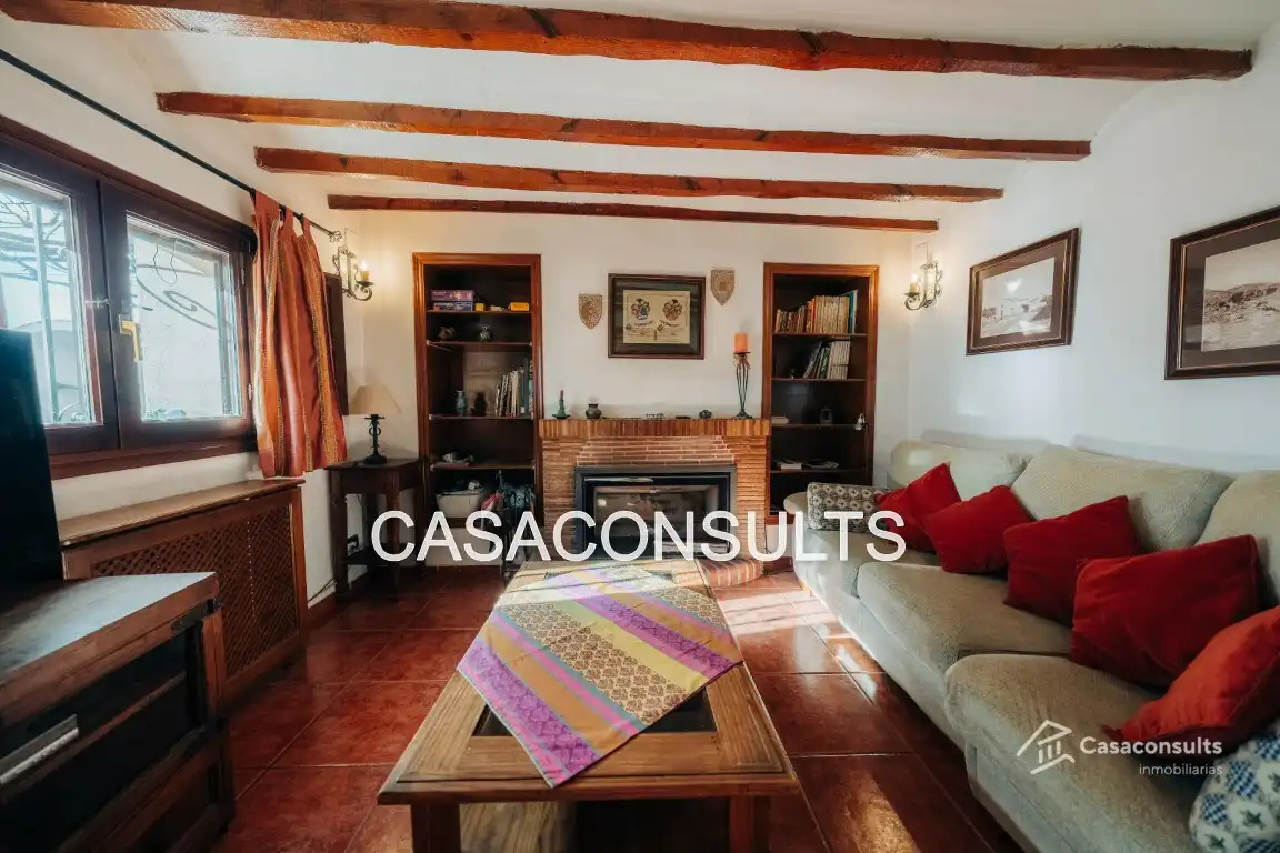 Sala d'estar de Finca rústica en venda en Useras /  Les Useres amb Calefacció, Jardí privat i Terrassa