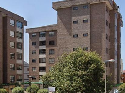 Vista exterior de Pis en venda en Vigo  amb Calefacció, Traster i Balcó