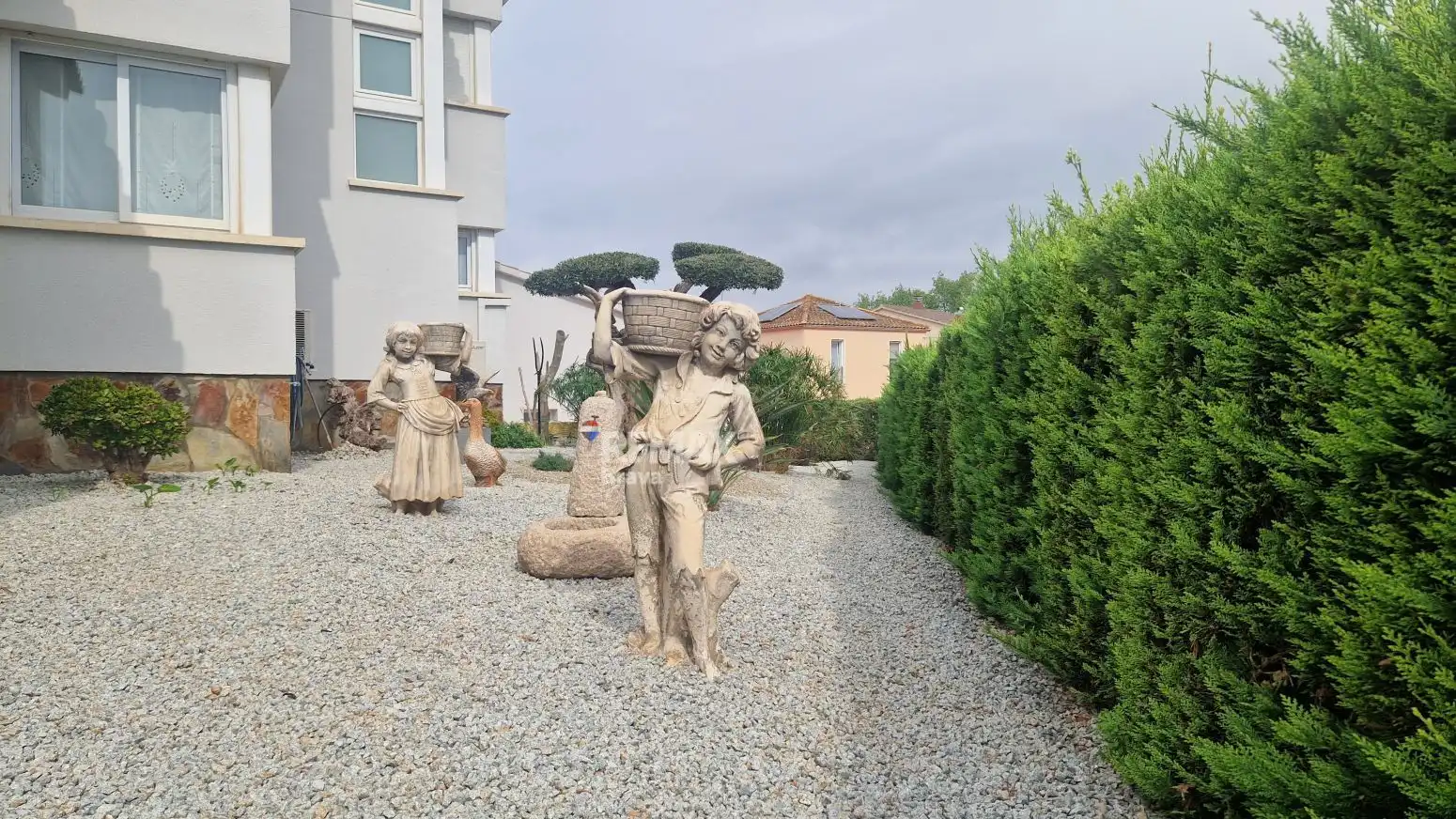 Garden of Houses for sale in Roses  with Air Conditioner, Private garden and Parquet flooring