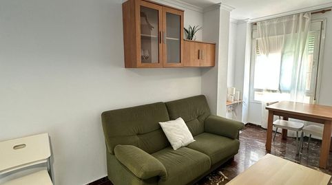 Photo 2 of Flat for rent in Calle Calle Martínez de la Rosa, Los Castillejos - La Trinidad, Málaga Capital