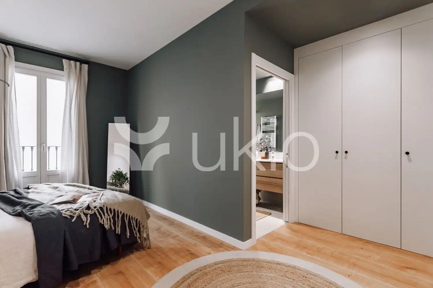 Schlafzimmer von Wohnungen zur Miete in Barcelona mit Klimaanlage, Heizung und Terrasse