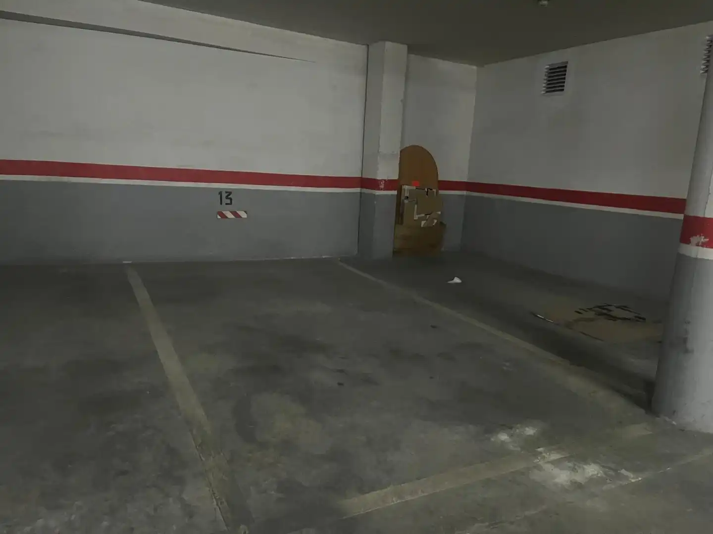 Parking de Piso en venta en Almansa con Calefacción, Trastero y Amueblado