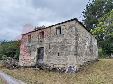House for sale in Outeiro de Rei
