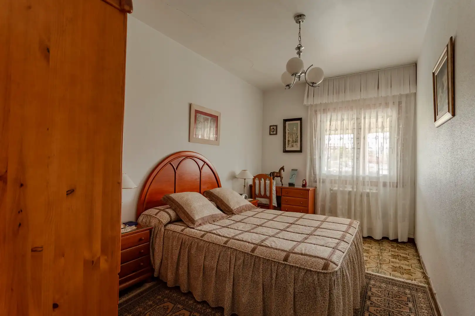 Habitación de Casa o chalet en venta en Vigo  con Calefacción, Jardín privado y Parquet