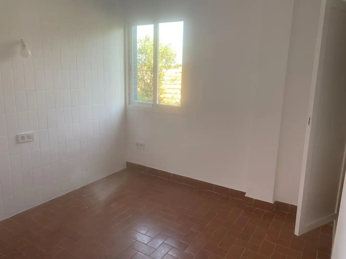 Habitación de Piso de alquiler en Paterna con Jardín privado, Terraza y Piscina comunitaria