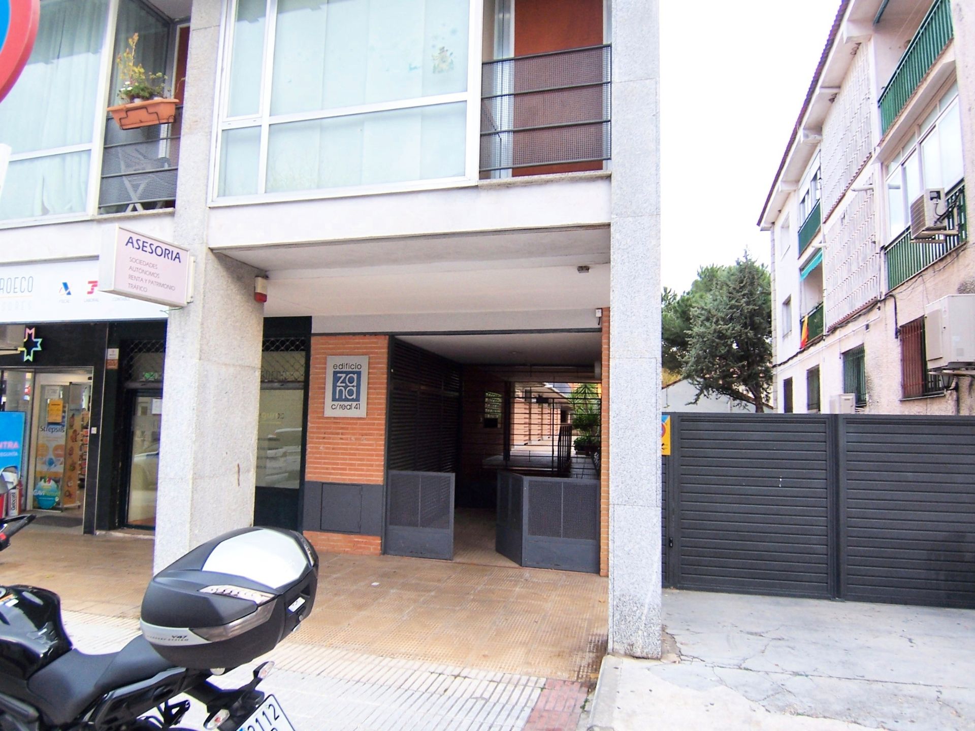 Vista exterior de Garatge en venda en Torrelodones