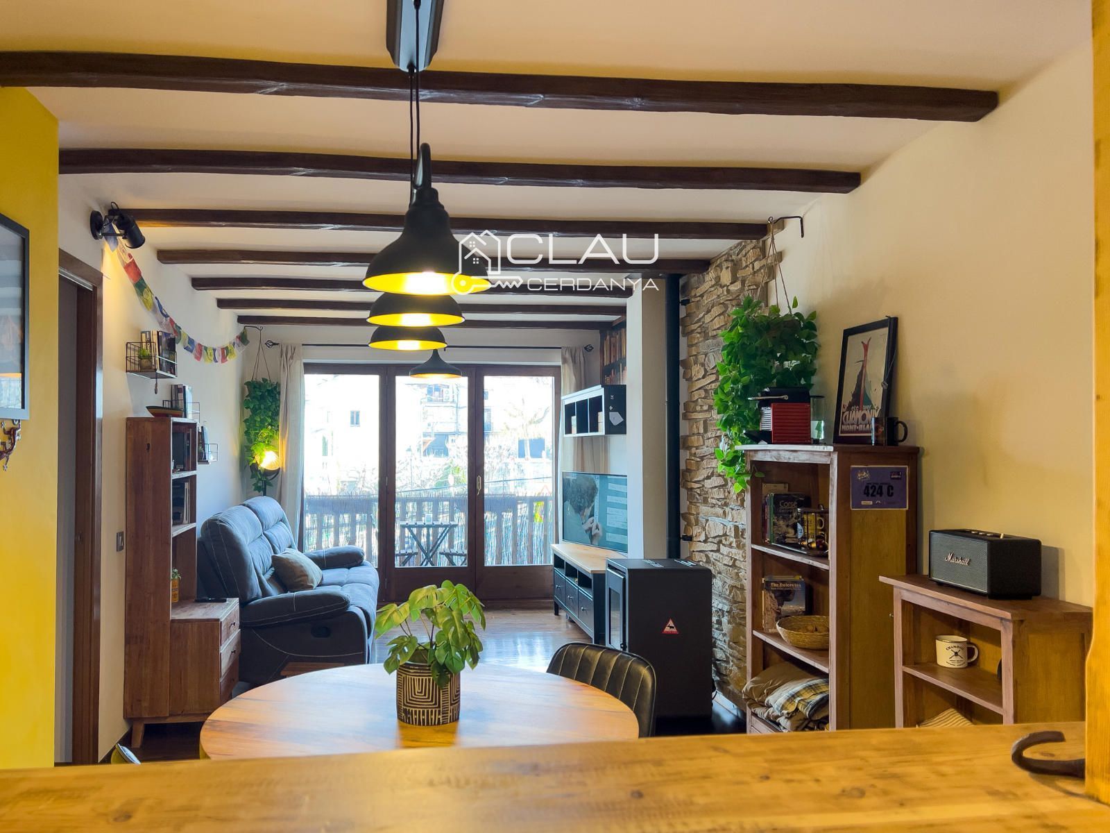 Living room of Flat for rent in Bellver de Cerdanya  with Heating, Parquet flooring and Terrace