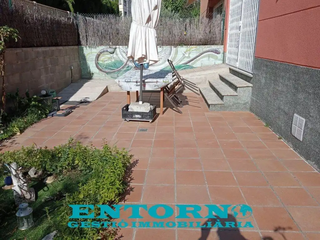 Casa con jardín en venta en Palau-solità i Plegamans, imagen 2