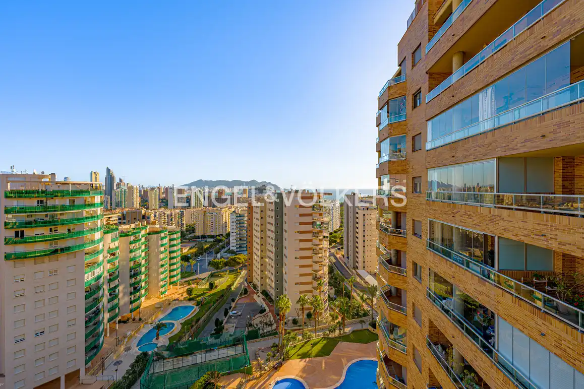 Vista exterior de Apartamento de alquiler en Villajoyosa / La Vila Joiosa con Aire acondicionado, Terraza y Trastero