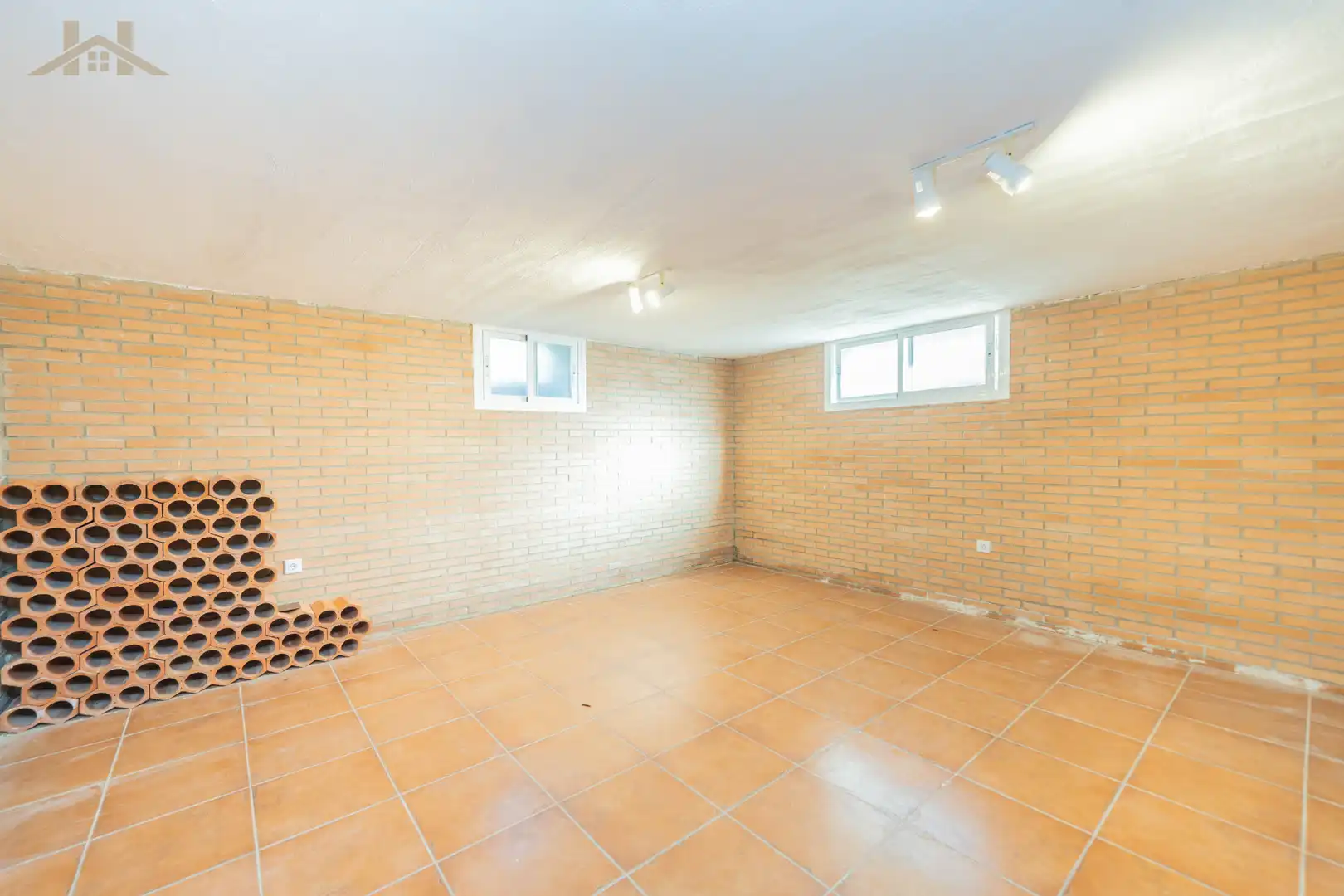 Casa o xalet en venda en Manzanares El Real amb Jardí privat, Traster i Moblat