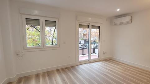 Photo 3 of Flat for sale in Calle Oca, Vista Alegre,  Madrid Capital