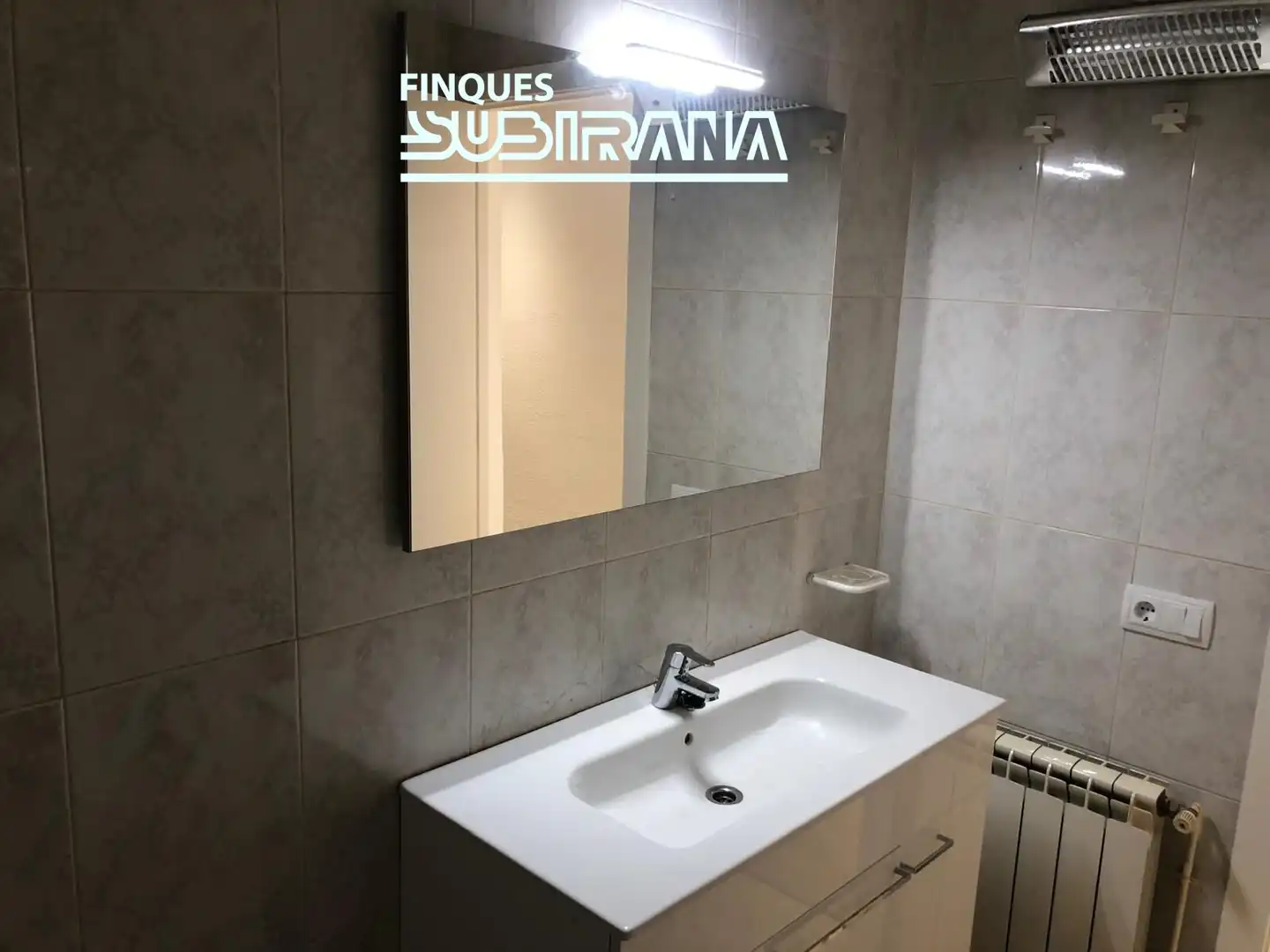 Bany de Planta baixa en venda en Igualada amb Calefacció, Parquet i Terrassa