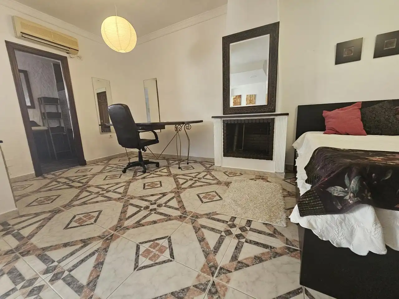 Ground floor for rent in Calle Volga, El Rocío - La Milagrosa