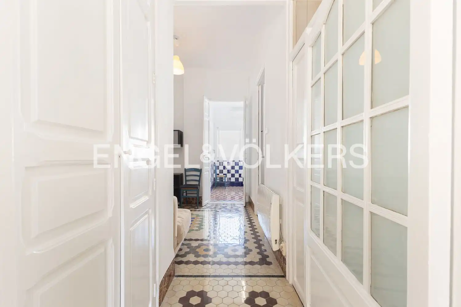 Flat for rent in Valencia  with Air Conditioner, Heating and Balcony