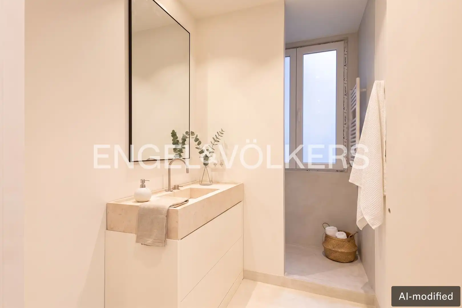 Bathroom of Flat for rent in Madrid  with Air Conditioner, Heating and Balcony