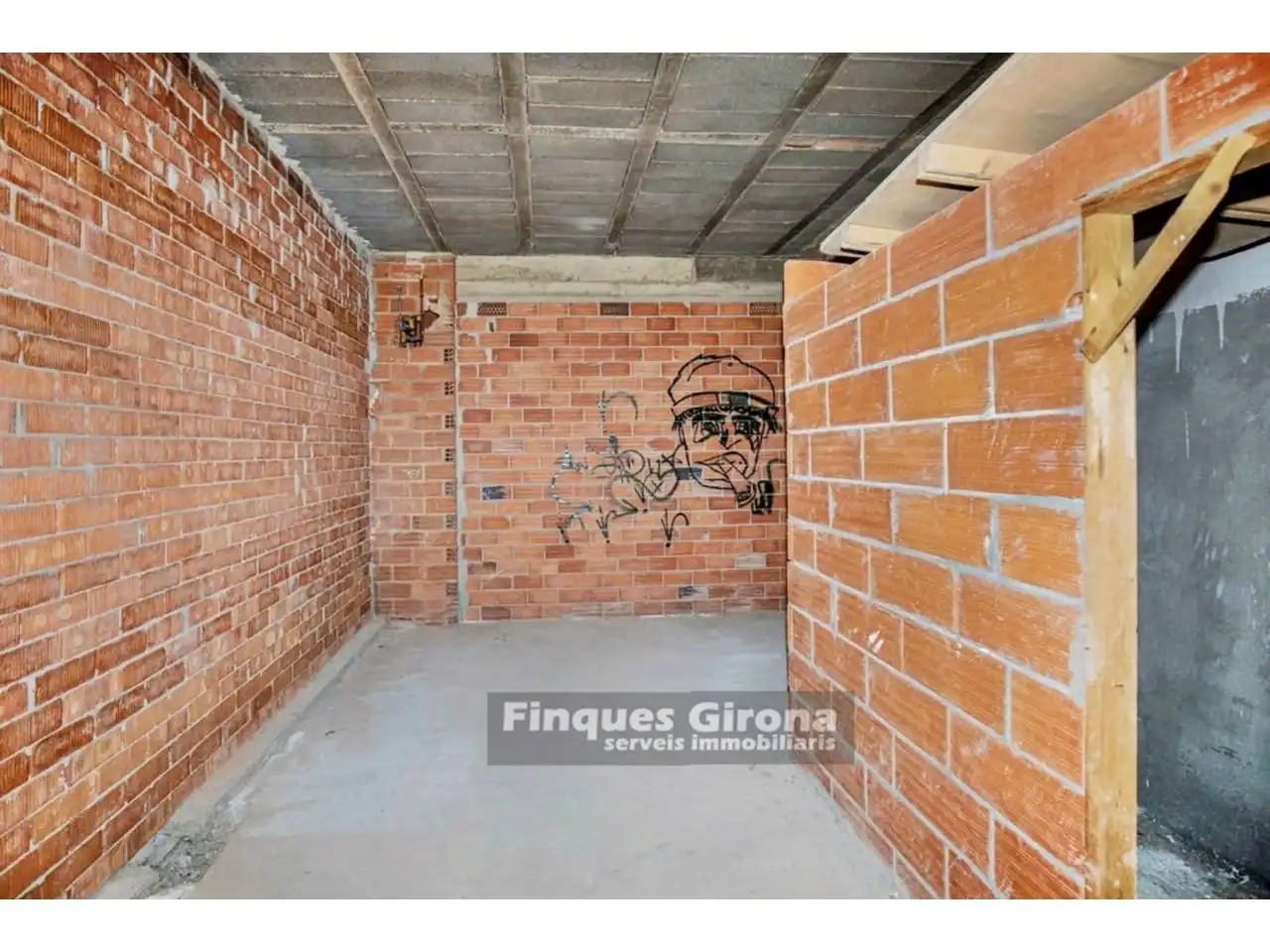 Flat for sale in Girona