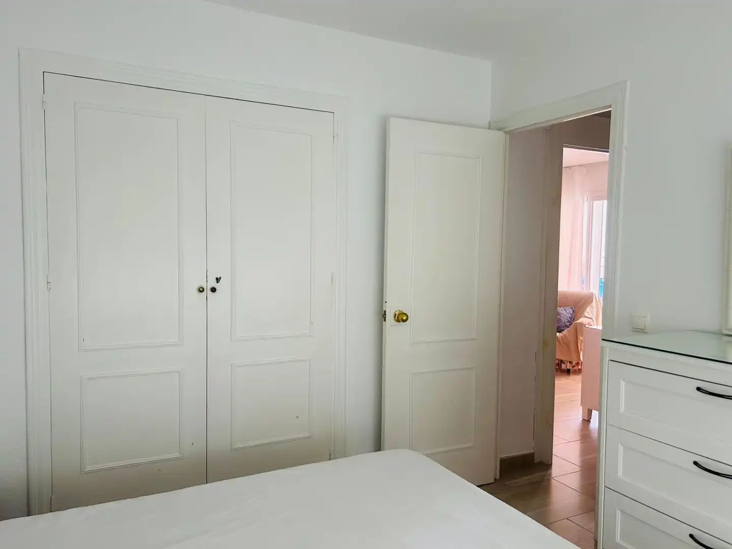 Schlafzimmer von Wohnungen zur Miete in Fuengirola mit Klimaanlage, Terrasse und Möbliert