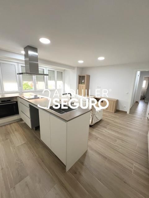 Habitación de Piso de alquiler en  Madrid Capital con Calefacción