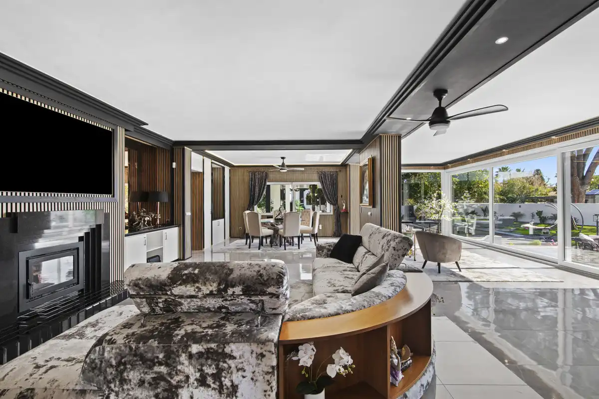 Sala d'estar de Casa o xalet en venda en Estepona amb Terrassa i Piscina