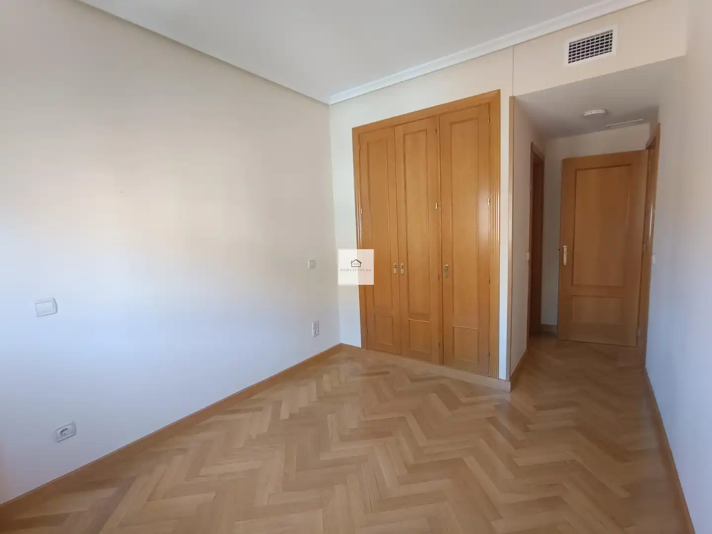 Habitación de Piso de alquiler en Madrid con Aire acondicionado, Calefacción y Parquet