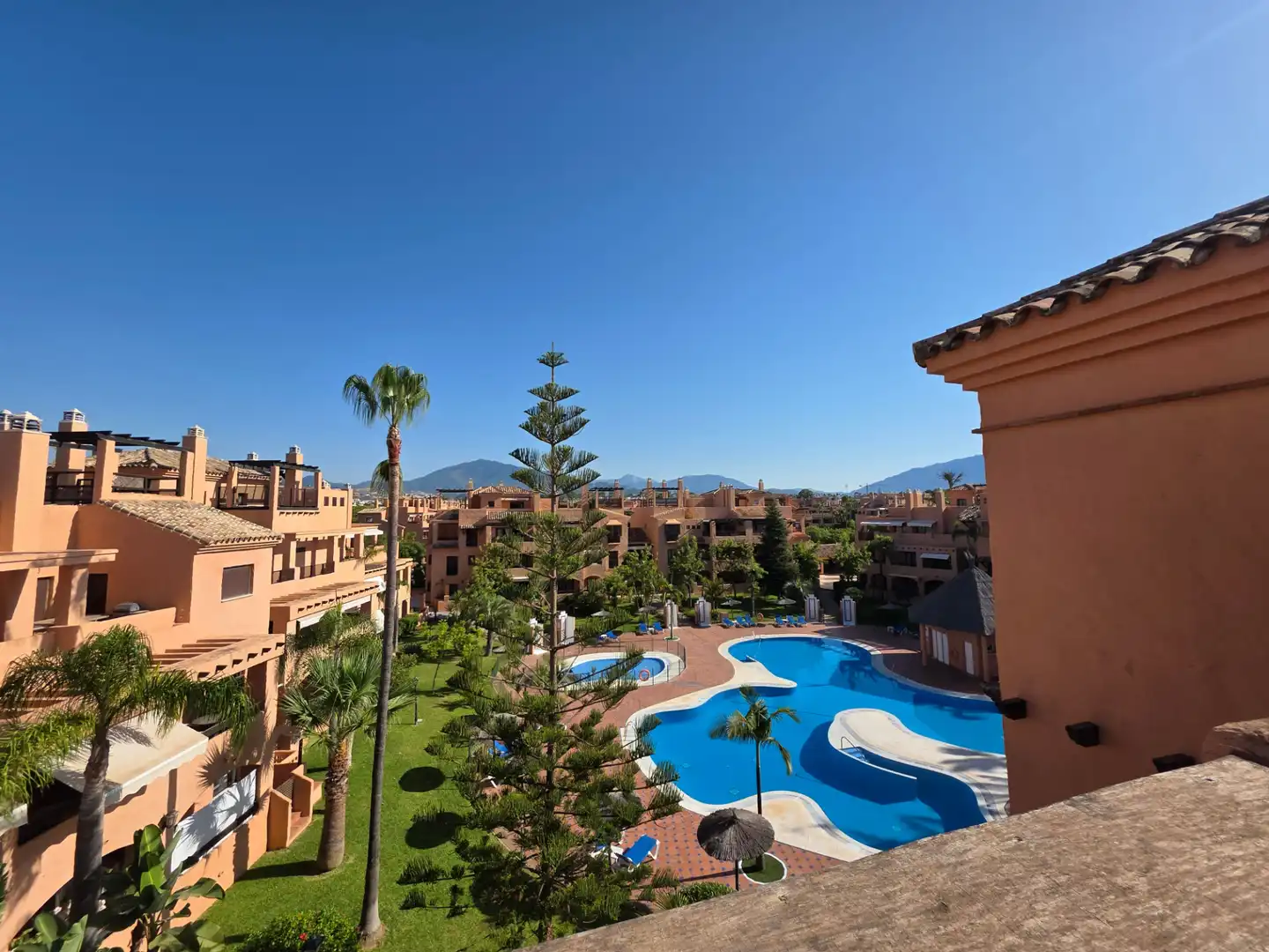 Penthouse with terrace for sale in Calle Campo de Luna 2A