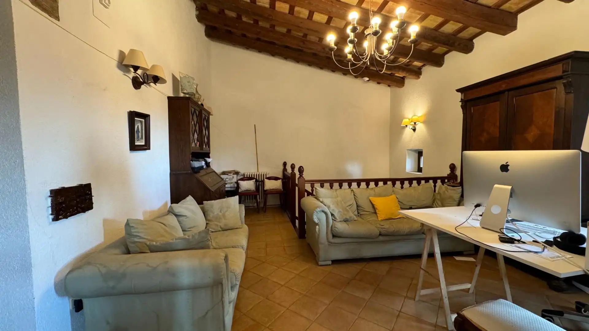 Sala de estar de Casa o chalet en venta en Llambilles con Calefacción, Jardín privado y Terraza